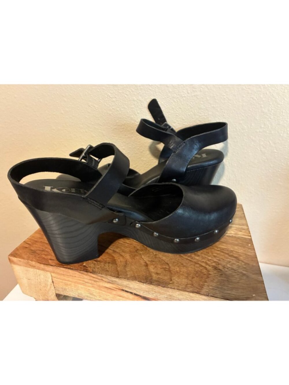 Korks Women's Black Leather Studded Platform Clog Sandals Size 7 - Picture 5 of 8